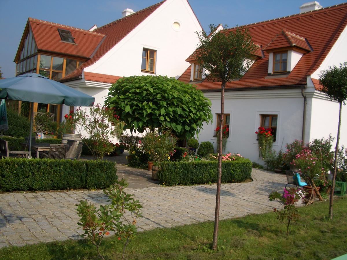 Prabatsch-Aichinger Winzergut Apartment Langenlois Exterior photo